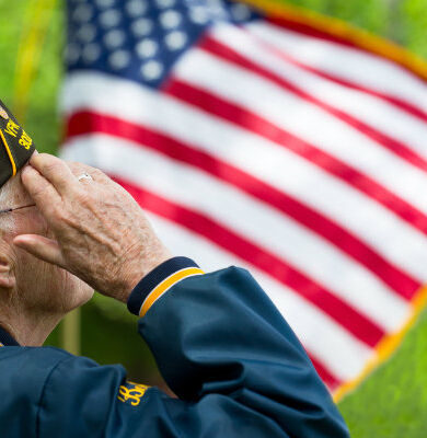 Veteran_saluting_shutterstock_250524325_600p