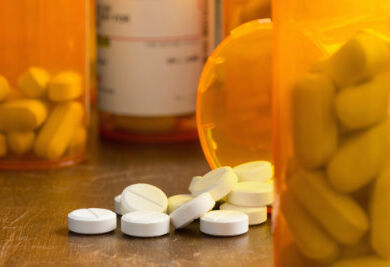 Opioids_shutterstock_343682381_400p