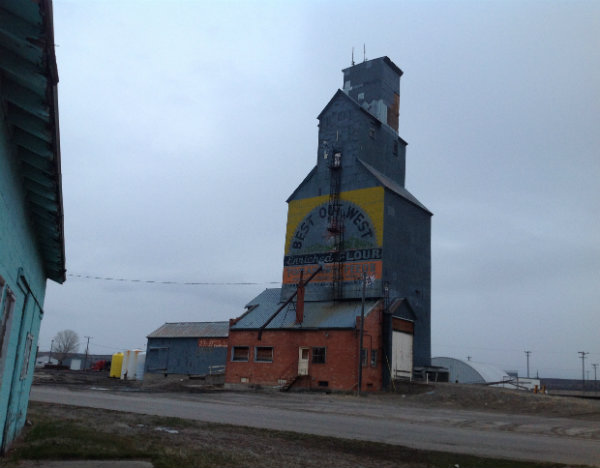 A grain elevator in Hardin, Mont.