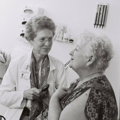 Dr. Suzanne Landis Demonstrates True Meaning of Leading Practice Change